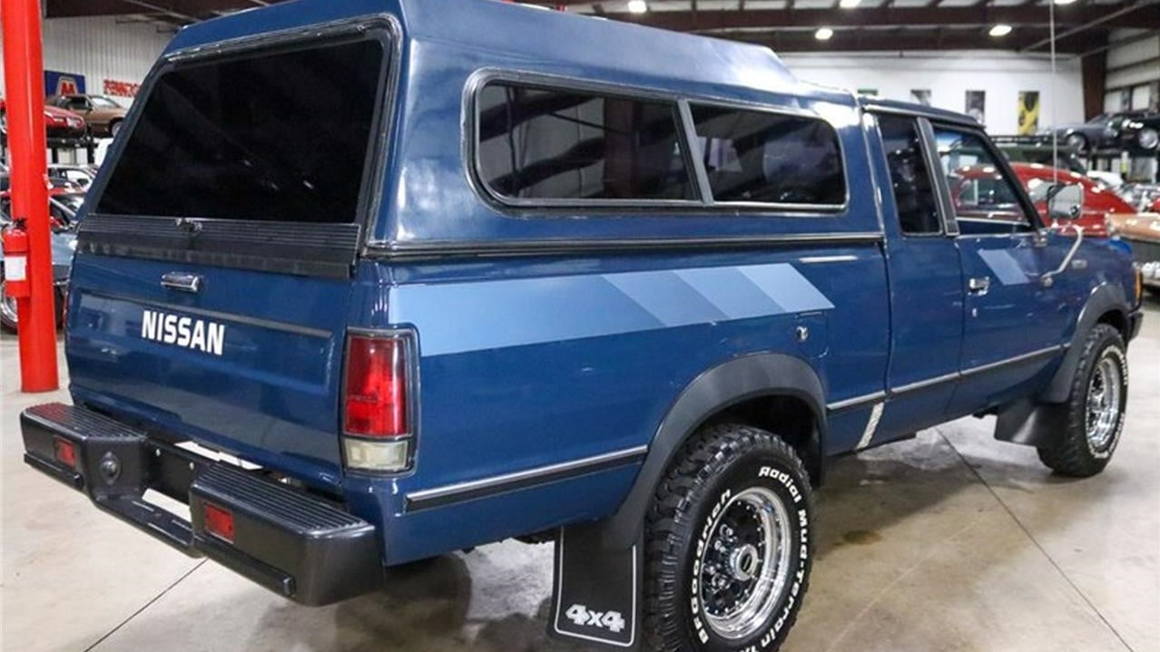 1986 Nissan Kingcab 4x4 Pickup 