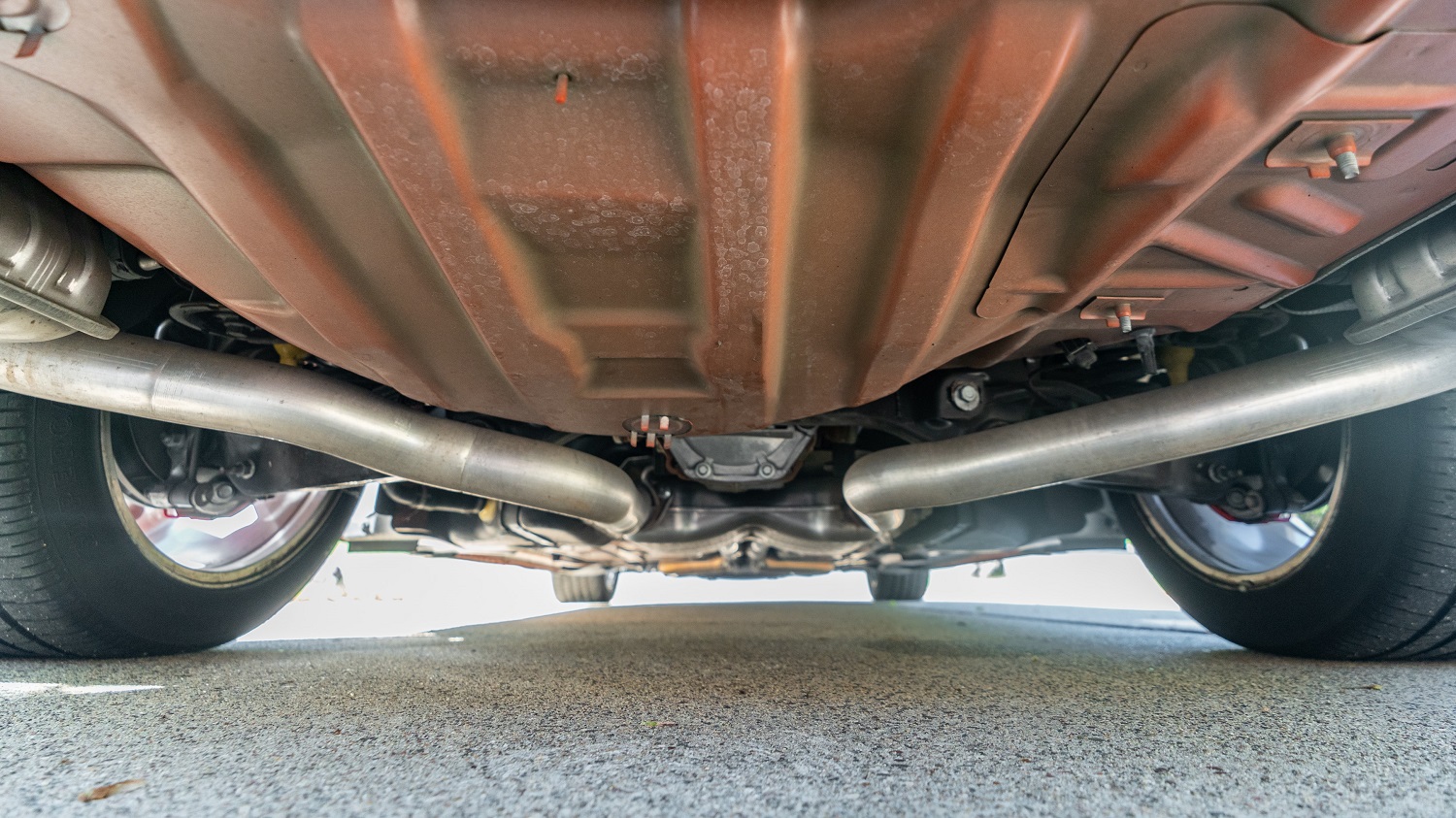 2008 Dodge Challenger SRT8 undercarriage