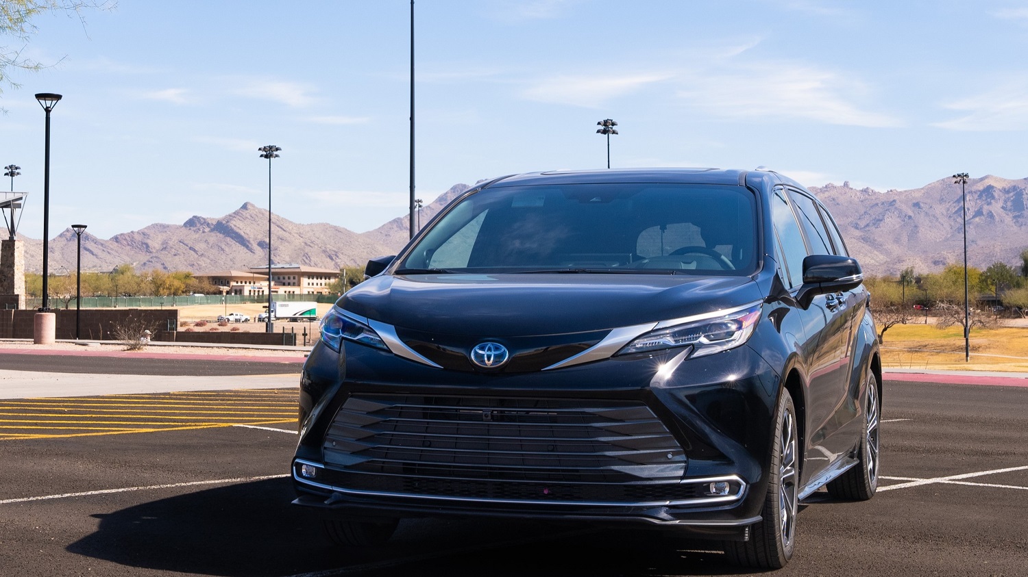 2025 Toyota Sienna Platinum