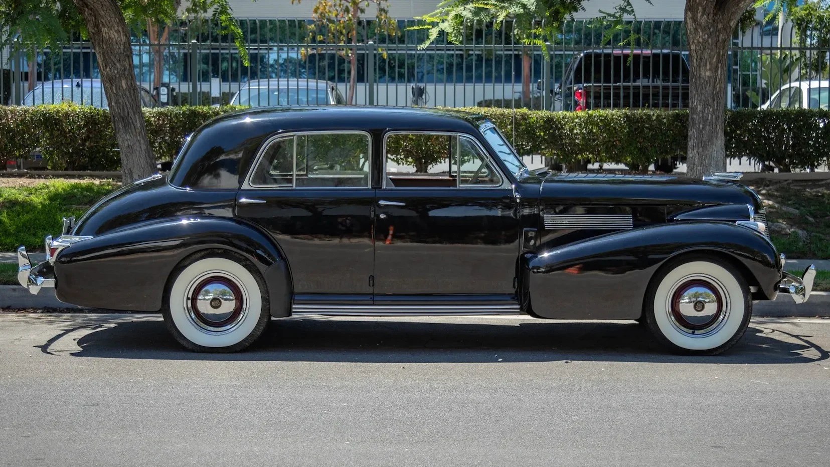 black 1939 Cadillac Series 60 Special sedan profile
