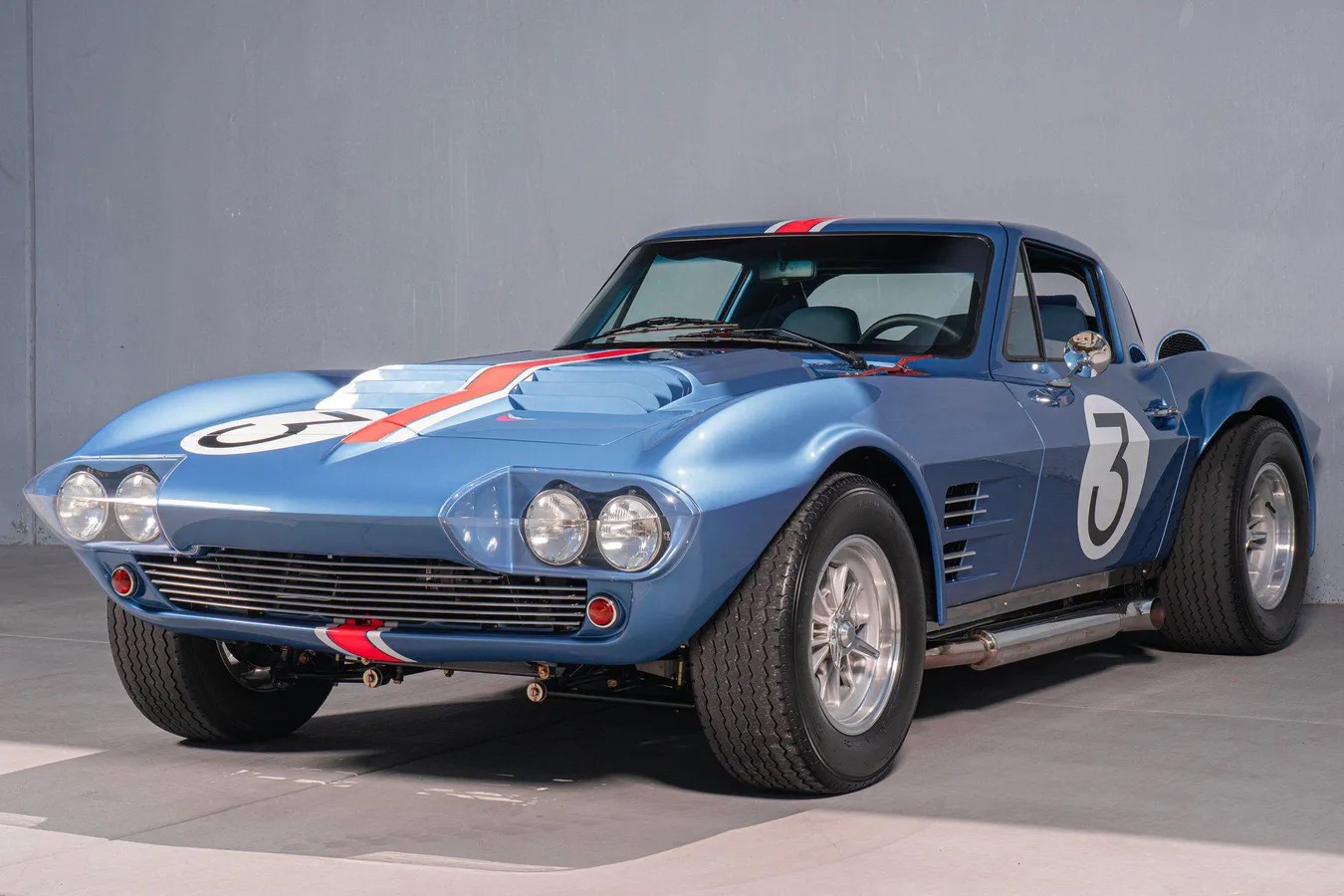 1963 Chevrolet Corvette Grand Sport by Superformance, front quarter