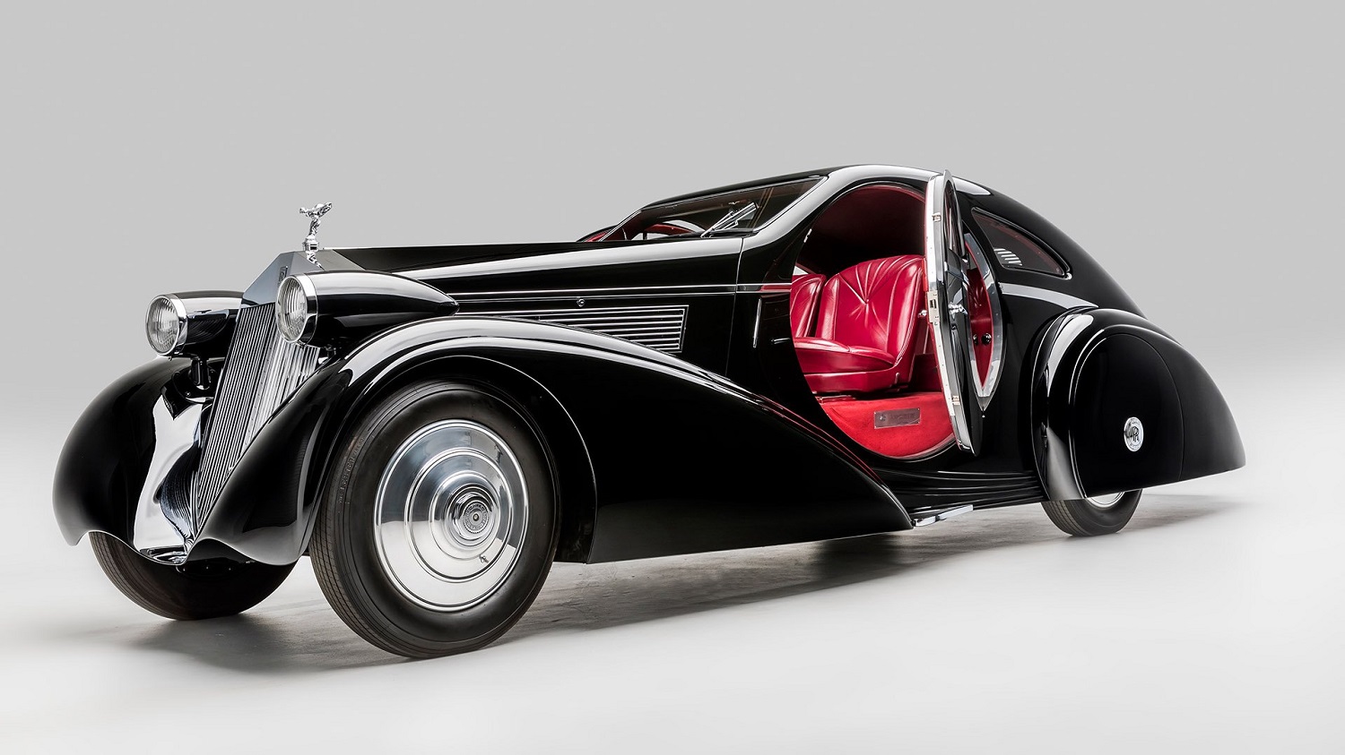 The 1925/1934 Rolls-Royce Phantom I "Round Door" in the Petersen Automotive Museum